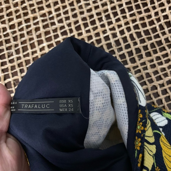 Zara trafaluc flower dress - Picture 4 of 5